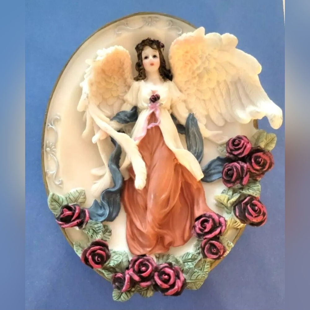 Lovely Vintage Guardian Angel-Dimensional Oval Wall Hanging 8"×6"  Plaque